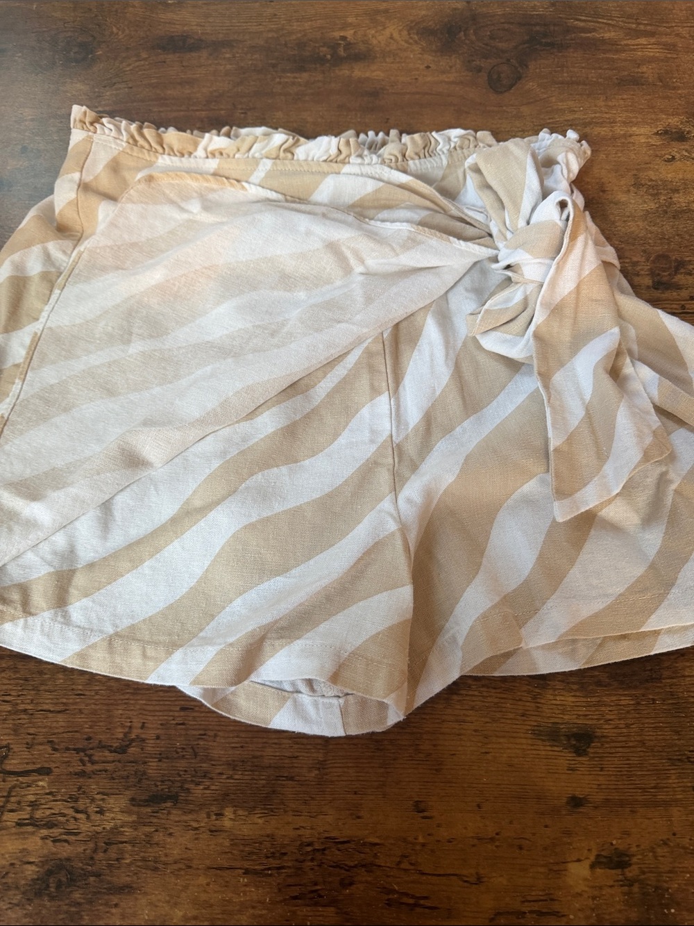 Versona Beige and White Striped Elastic Waist Skirt - Picture 4 of 7